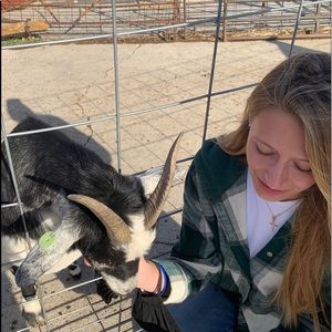 Meet your Posher, Ashlee